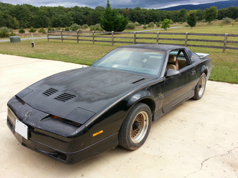 Illustration for article titled Ten Of The Fastest Cars You Can Buy On eBay For Less Than $15,000